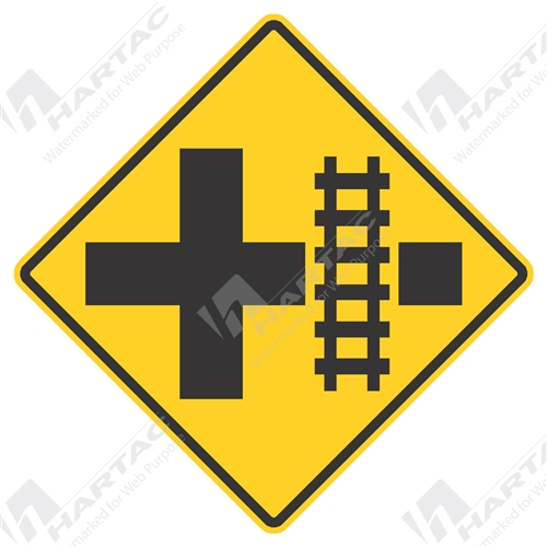 600*600 Traff Alum Ref CL1 Train Crossing at Intersection Black on Yellow